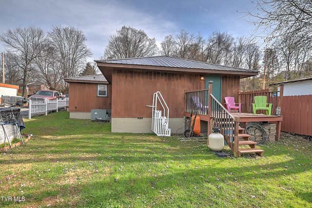 227&225 Old Beason Well Road, Kingsport, TN 37660