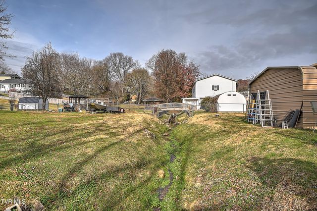 227&225 Old Beason Well Road, Kingsport, TN 37660