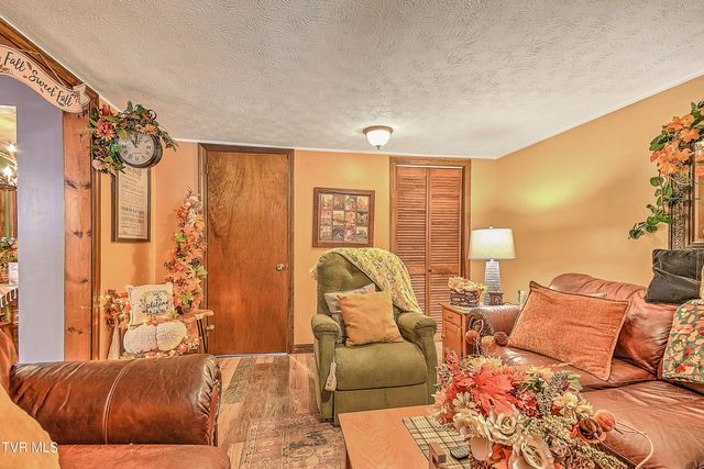 227&225 Old Beason Well Road, Kingsport, TN 37660