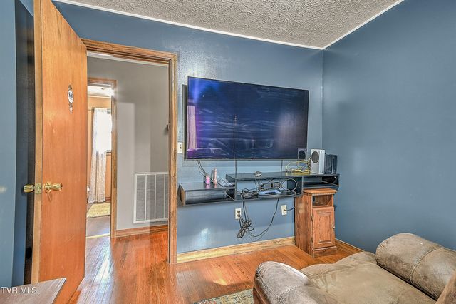 227&225 Old Beason Well Road, Kingsport, TN 37660