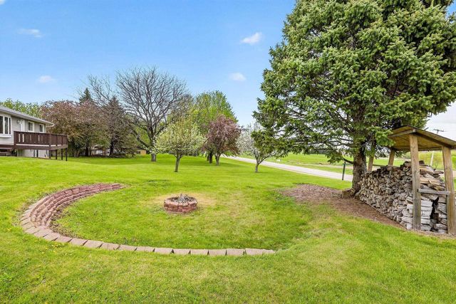 4210 Old Deerfield Road, Deerfield, WI 53531