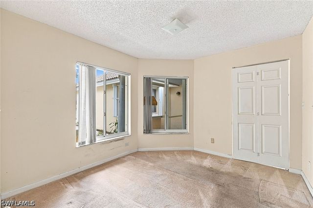 6022 Westbourgh DR, Naples, FL 34112