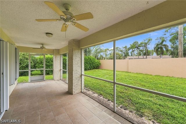 6022 Westbourgh DR, Naples, FL 34112