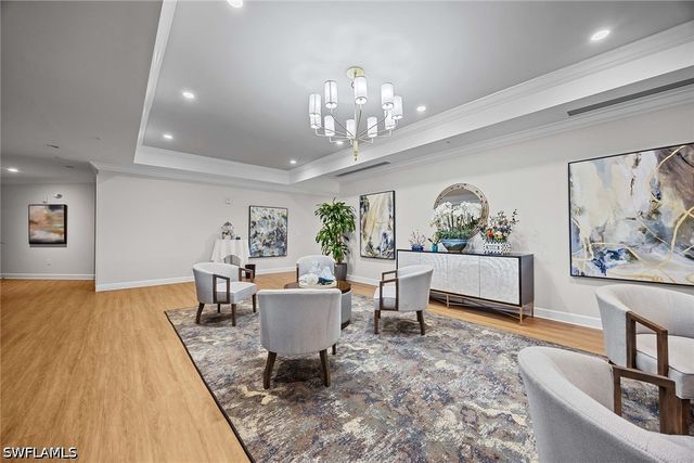 6022 Westbourgh DR, Naples, FL 34112
