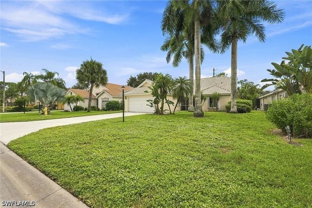 6022 Westbourgh DR, Naples, FL 34112