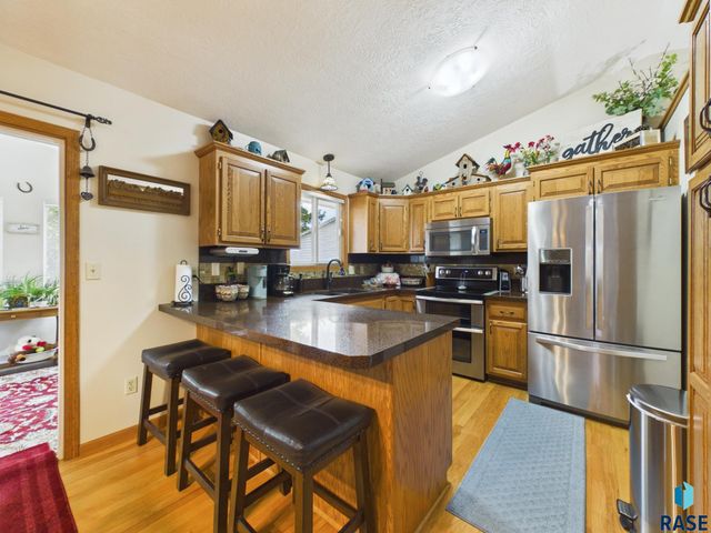 5936 S Lois Ln Lane, Sioux Falls, SD 57108