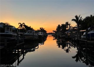 1585 Pelican AVE, Naples, FL 34102