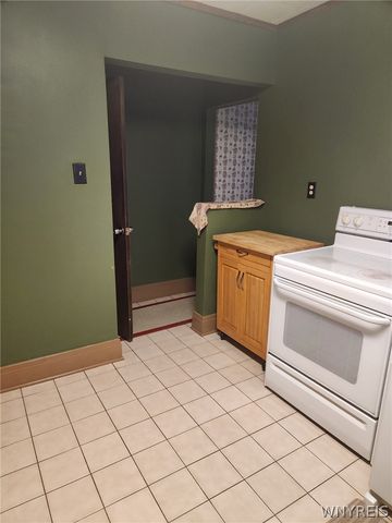 2485 Willow Avenue, Niagara Falls, NY 14305