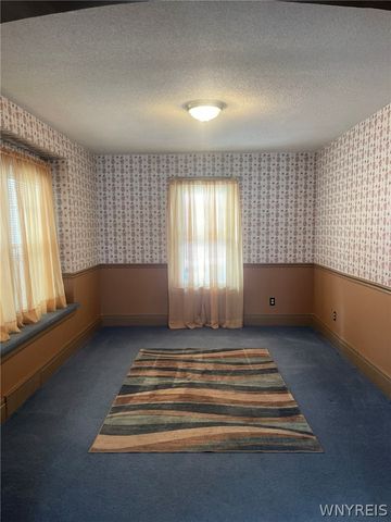 2485 Willow Avenue, Niagara Falls, NY 14305