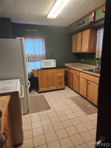 2485 Willow Avenue, Niagara Falls, NY 14305