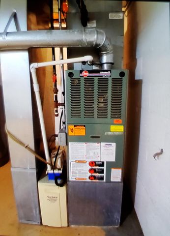 18 Diana Road, Ogden Dunes, IN 46368