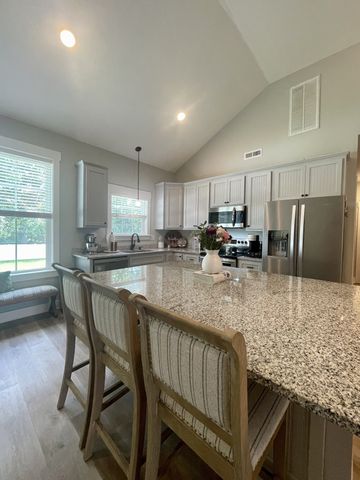 677 Miriah Dr, Mcminnville, TN 37110