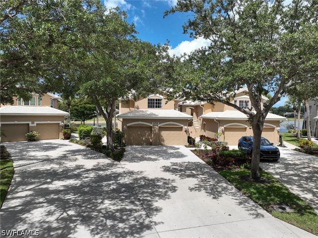 24736 Lakemont Cove LN 201, Bonita Springs, FL 34134