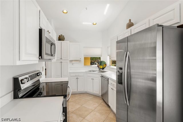 24736 Lakemont Cove LN 201, Bonita Springs, FL 34134