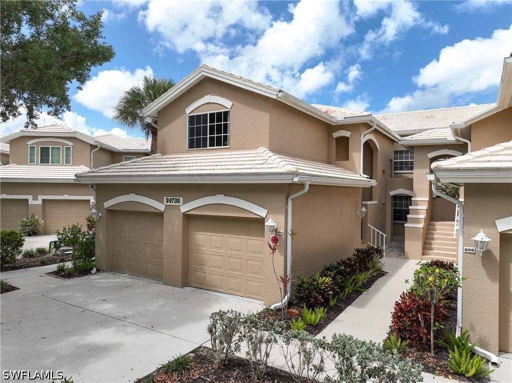 24736 Lakemont Cove LN 201, Bonita Springs, FL 34134