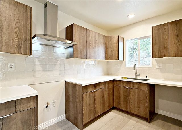 5213 Navarro Street, Los Angeles, CA 90032