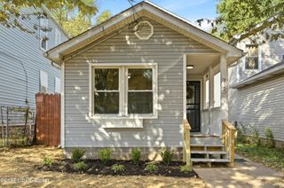 725 Speckert Ct, Louisville, KY 40203