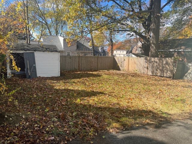 7-B Stevens St, Lawrence, MA 01841