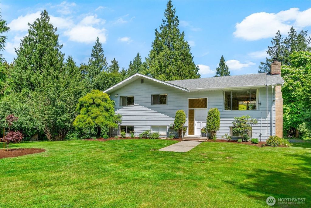8403 64th Street NE, Marysville, WA 98270