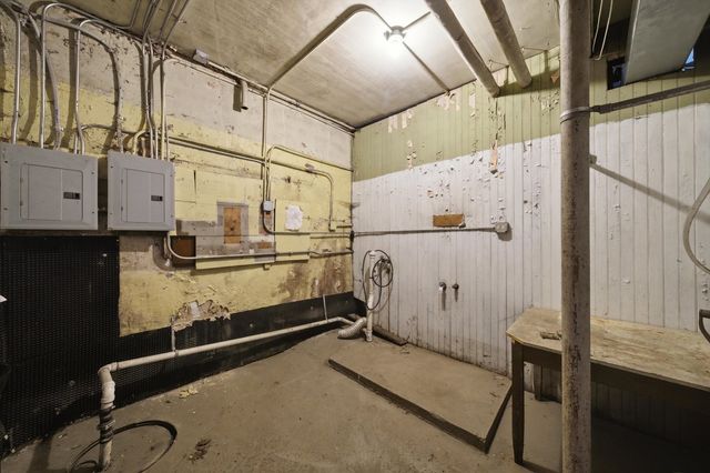 4748 S pulaski Road, Chicago, IL 60632