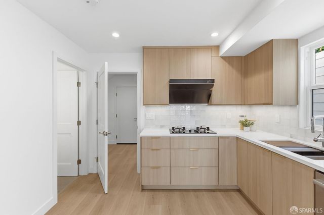 2479 31st Avenue, San Francisco, CA 94116