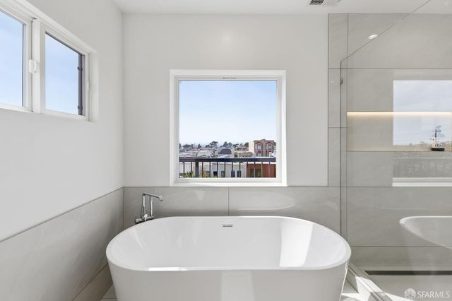 2479 31st Avenue, San Francisco, CA 94116