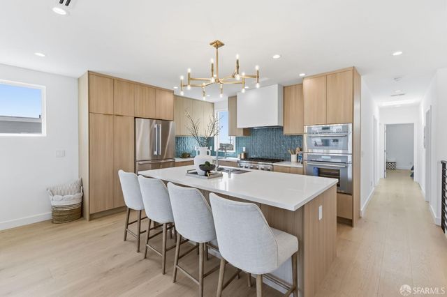 2479 31st Avenue, San Francisco, CA 94116