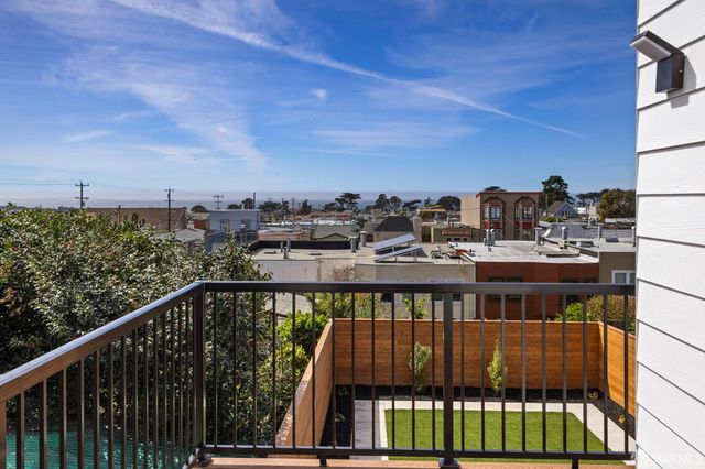 2479 31st Avenue, San Francisco, CA 94116