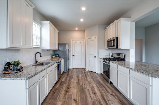 925 Emerson Drive, Anna, TX 75409