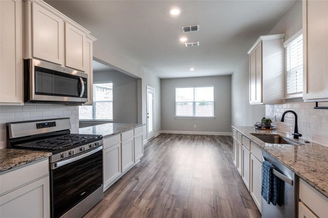 925 Emerson Drive, Anna, TX 75409