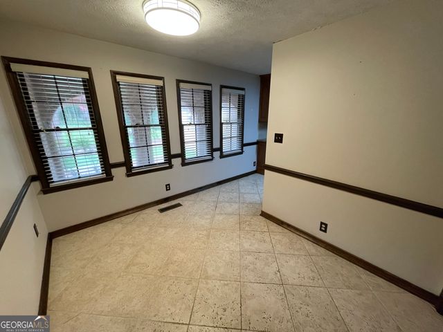 7334 Quail Run Road, Lizella, GA 31052