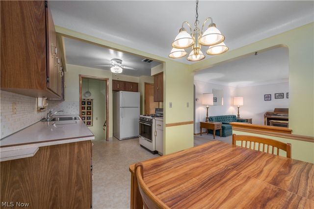 24321 Normandy Drive, Olmsted Falls, OH 44138