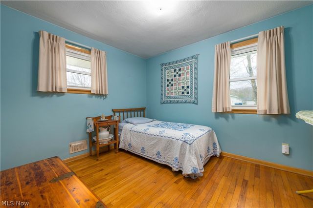 24321 Normandy Drive, Olmsted Falls, OH 44138
