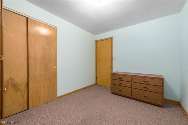 24321 Normandy Drive, Olmsted Falls, OH 44138