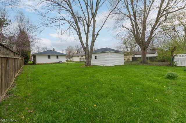 24321 Normandy Drive, Olmsted Falls, OH 44138
