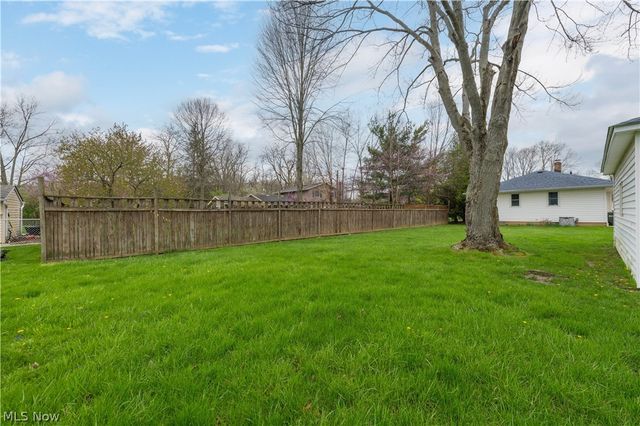 24321 Normandy Drive, Olmsted Falls, OH 44138