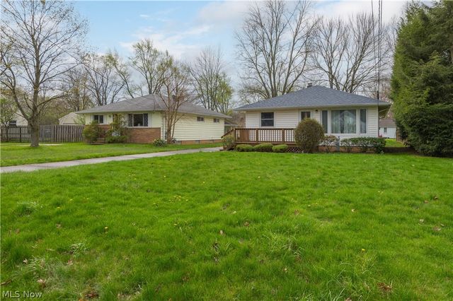 24321 Normandy Drive, Olmsted Falls, OH 44138