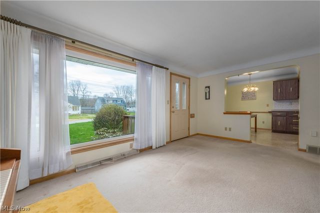 24321 Normandy Drive, Olmsted Falls, OH 44138