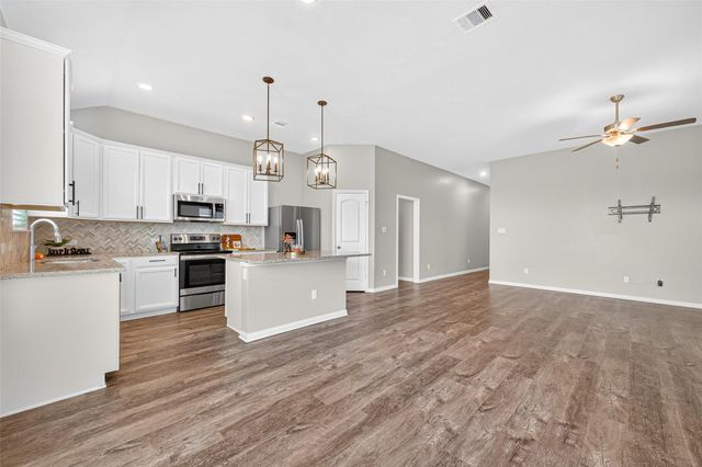 246 Brocks Lane, Montgomery, TX 77356