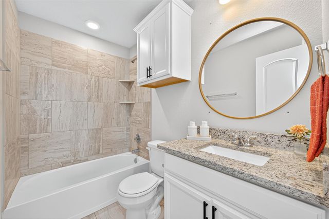 246 Brocks Lane, Montgomery, TX 77356