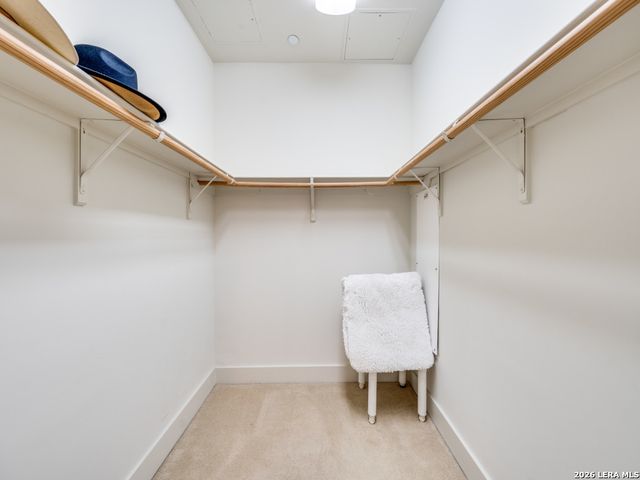 610 E Market St Unit 2711, San Antonio, TX 78205