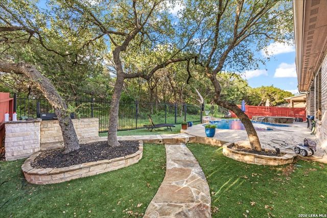 10515 Alcantara, Helotes, TX 78023