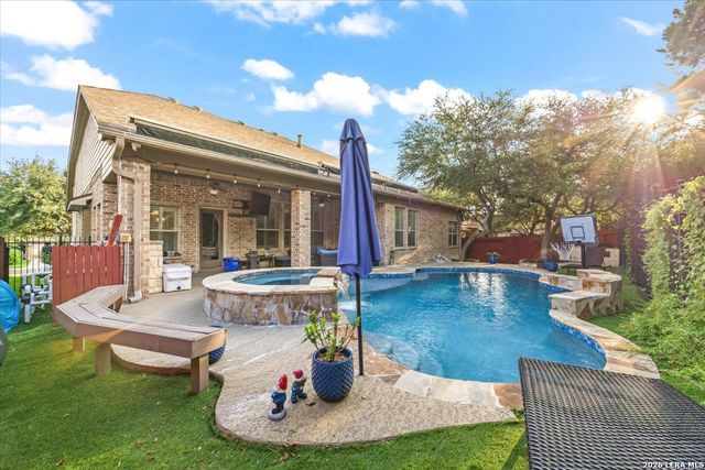 10515 Alcantara, Helotes, TX 78023