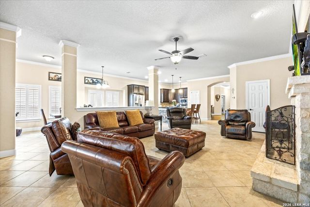 10515 Alcantara, Helotes, TX 78023