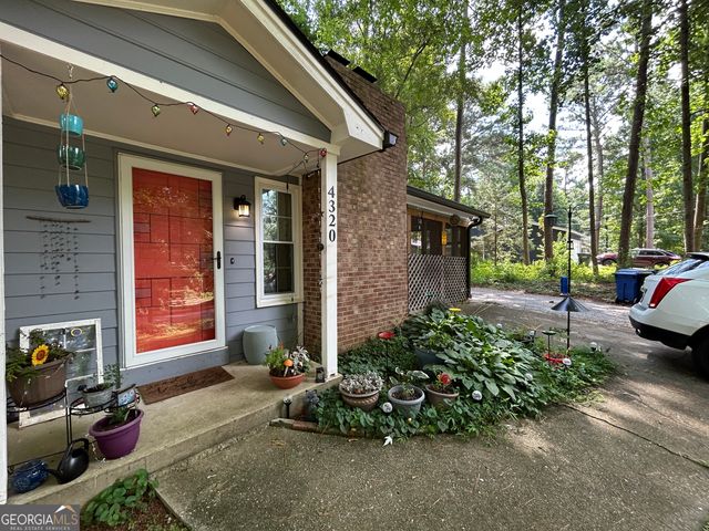 4320 Cary Drive, Snellville, GA 30039