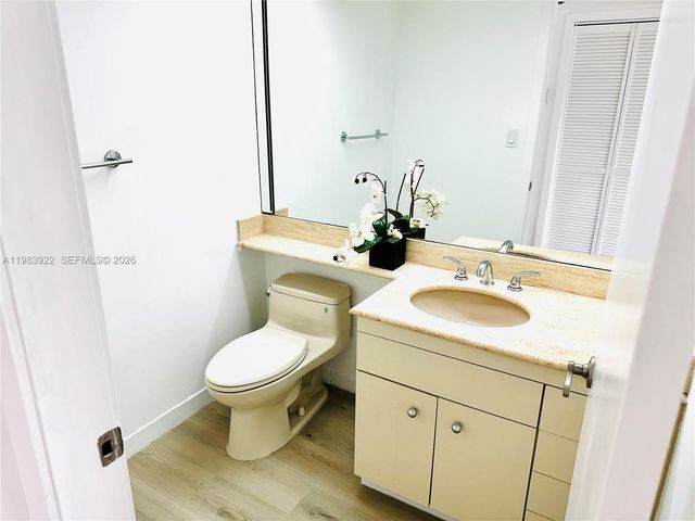 19707 Turnberry Way 5C, Aventura, FL 33180