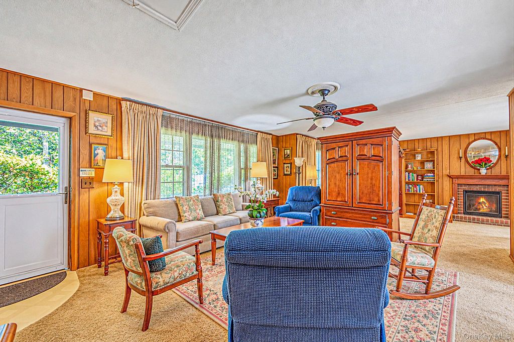 306 Jamaica Avenue, Medford, NY 11763 — photo 4