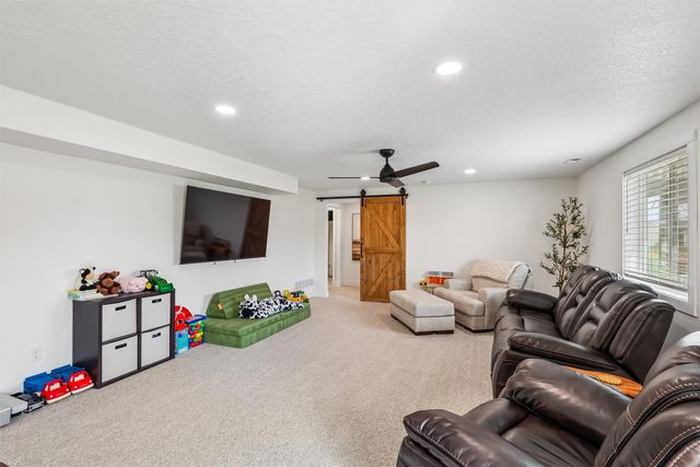 416 SE 14th Street, Grimes, IA 50111