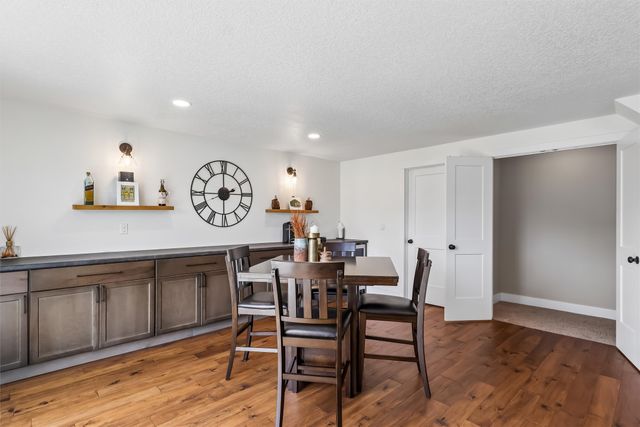 416 SE 14th Street, Grimes, IA 50111
