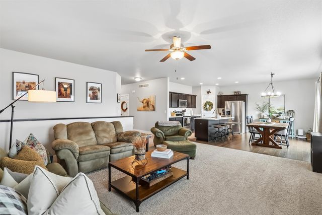 416 SE 14th Street, Grimes, IA 50111